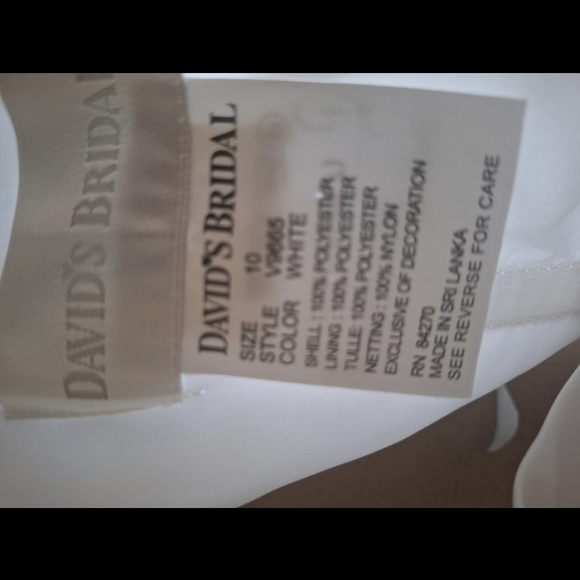 WEDDING DRESS - Picture 15 of 15